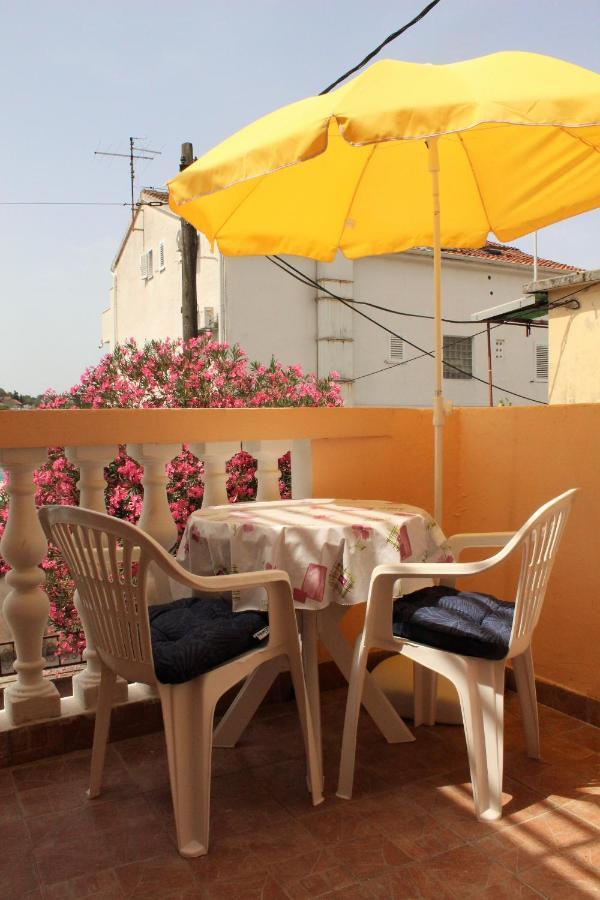 Apartman Tisno Exterior foto