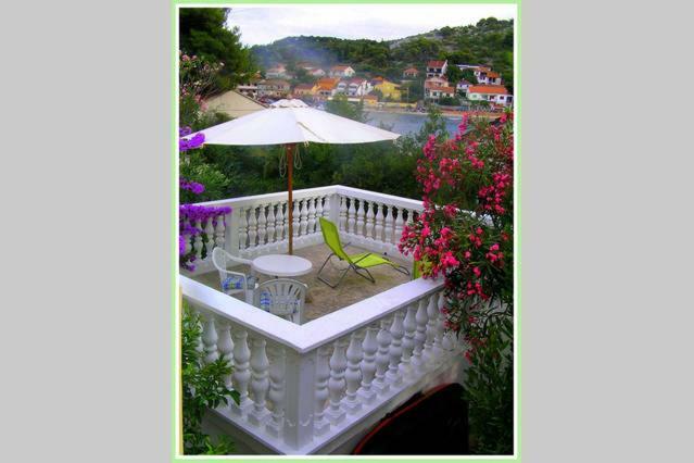 Apartman Tisno Exterior foto