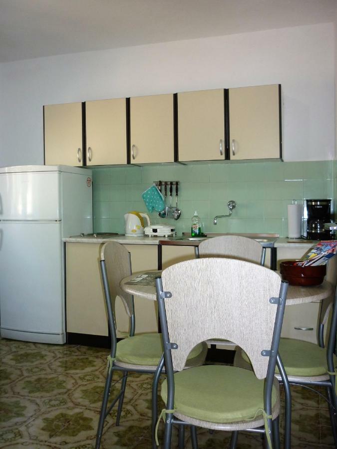 Apartman Tisno Exterior foto